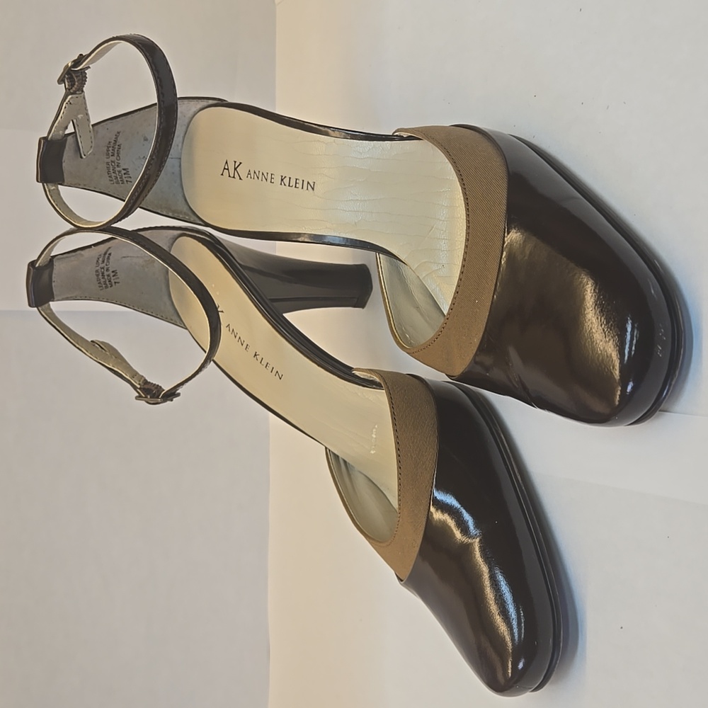 Anne Klein Dark Brown and lighter Brown Heels with Ankle Strap Sz 7.5M